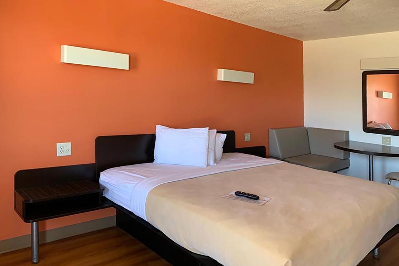Motel 6 Cameron Mo Buitenkant foto